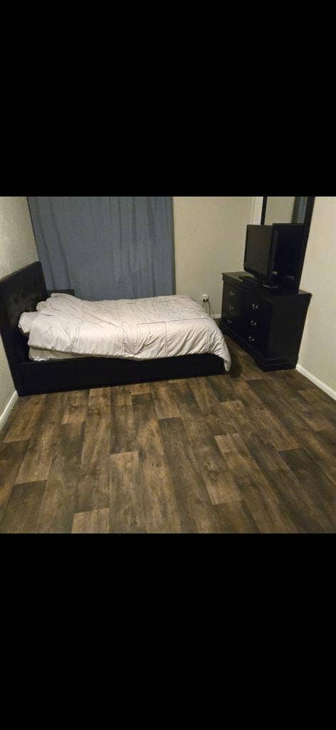 Rooms in houses for rent