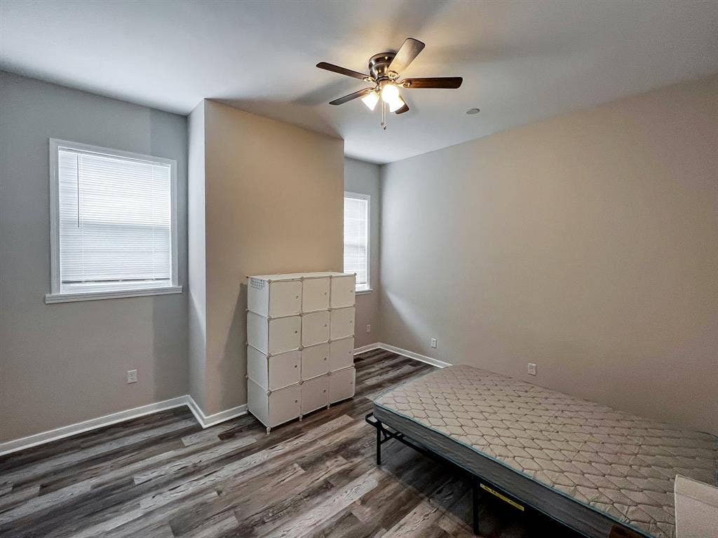 9 BR in Richmond