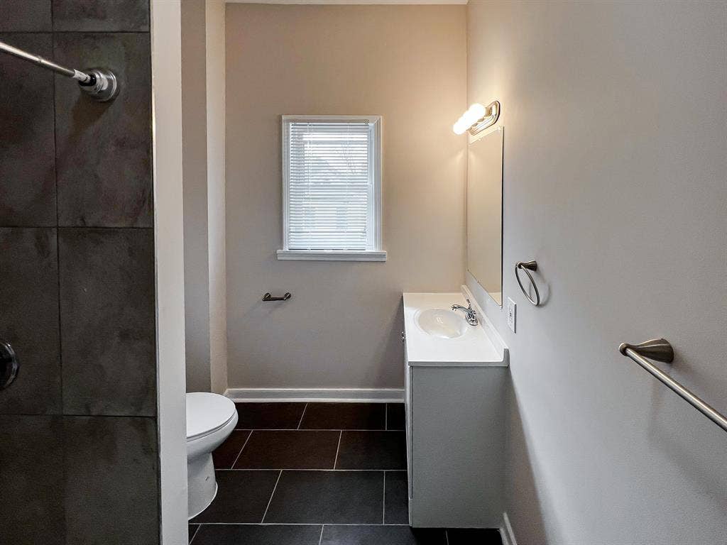 9 BR in Richmond
