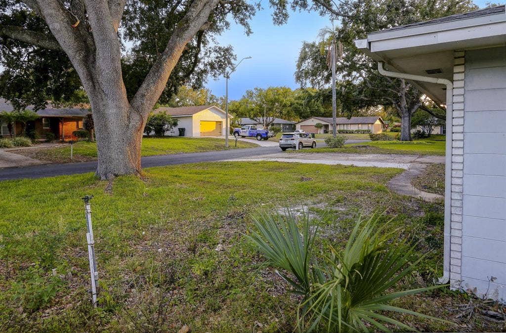 7 BR in Lakeland