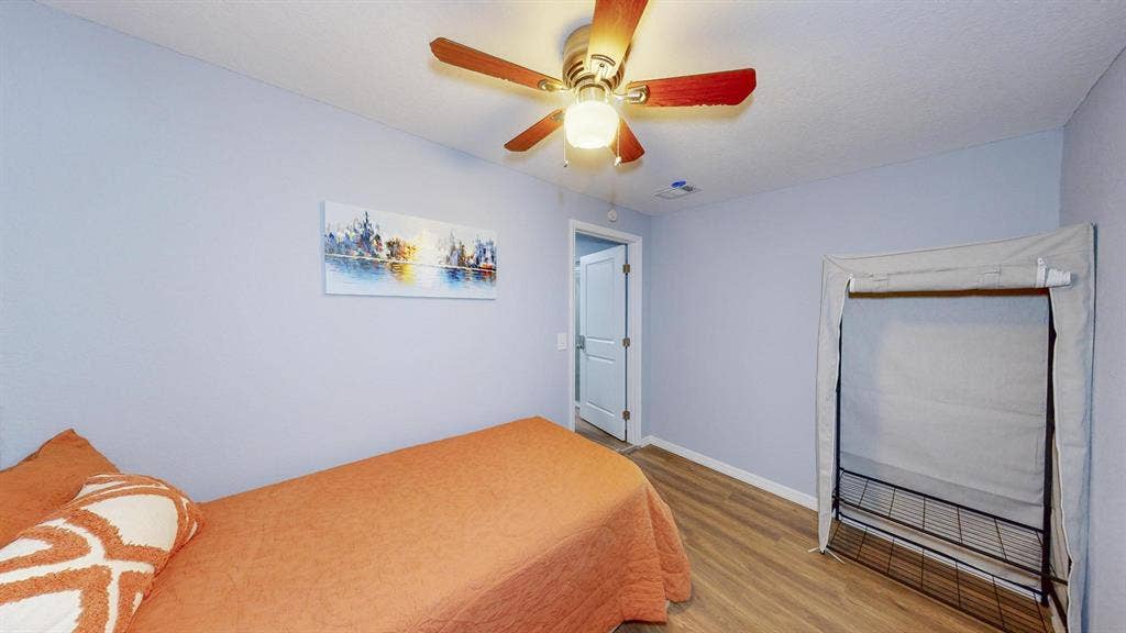 7 BR in Lakeland