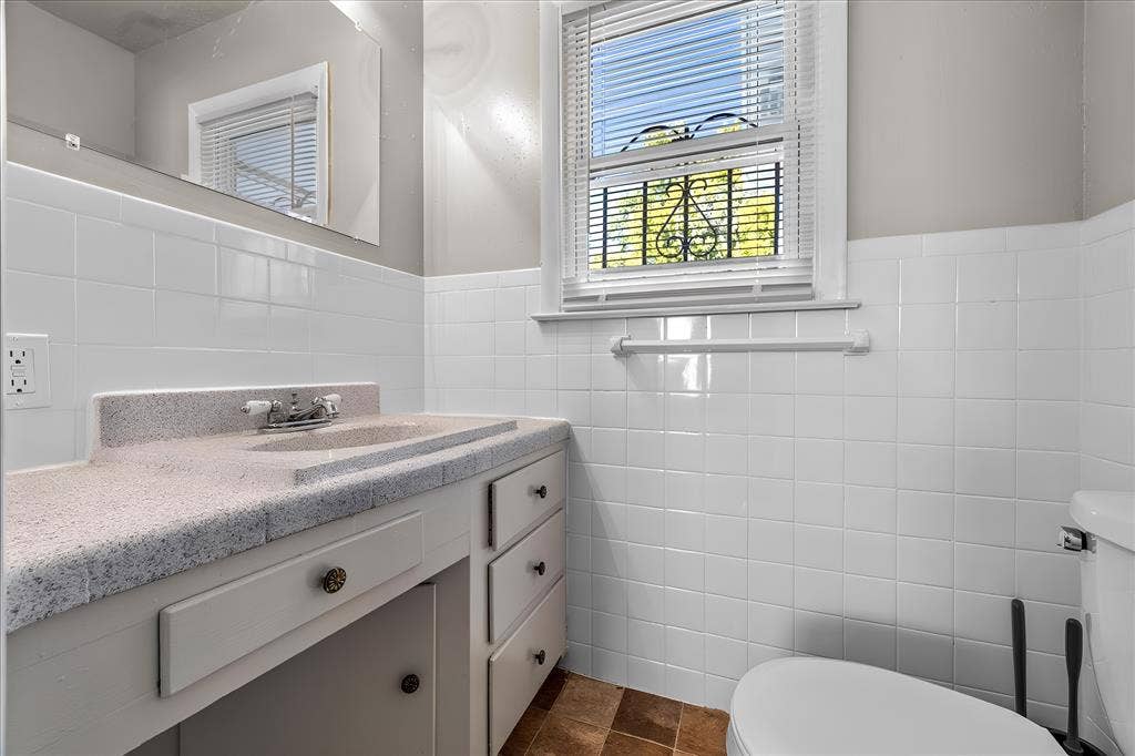 8 BR in Kansas City