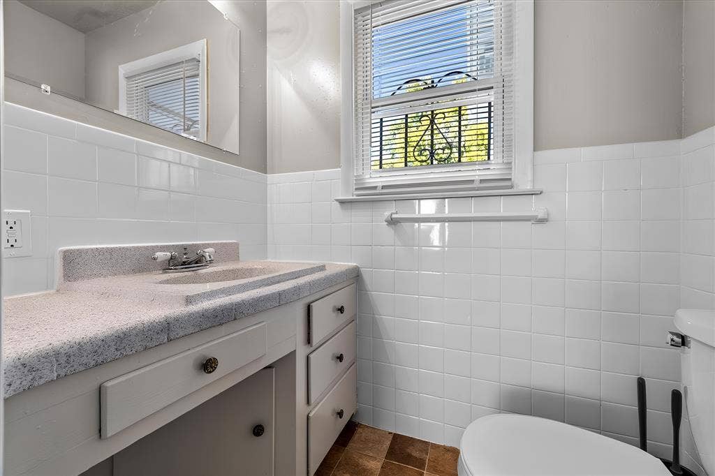 8 BR in Kansas City