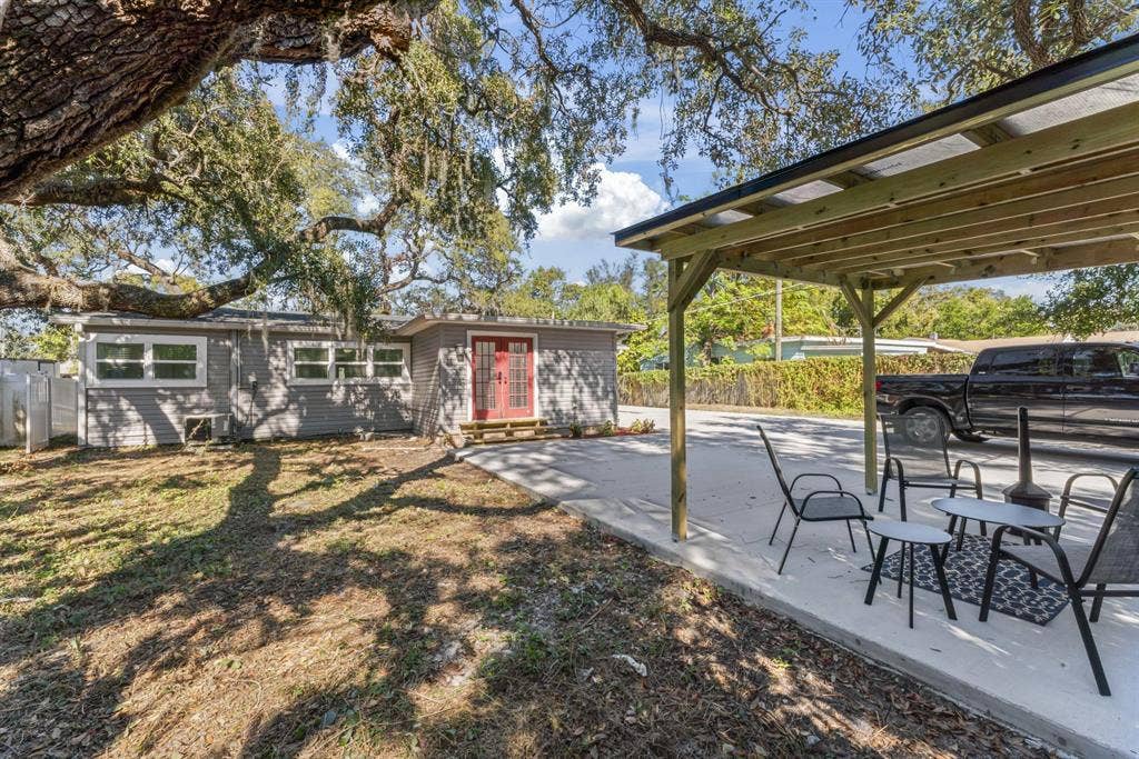 8 BR in Tampa