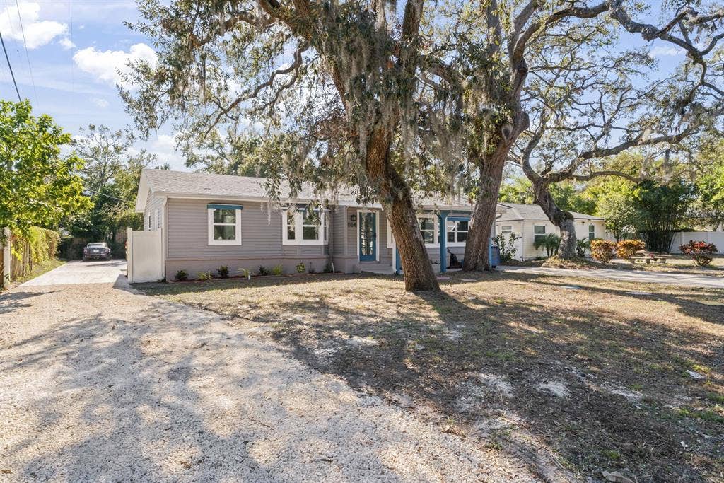 8 BR in Tampa