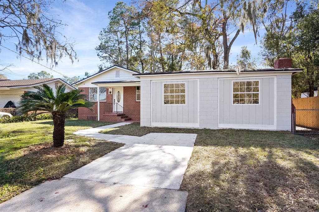 5 BR in Jacksonville