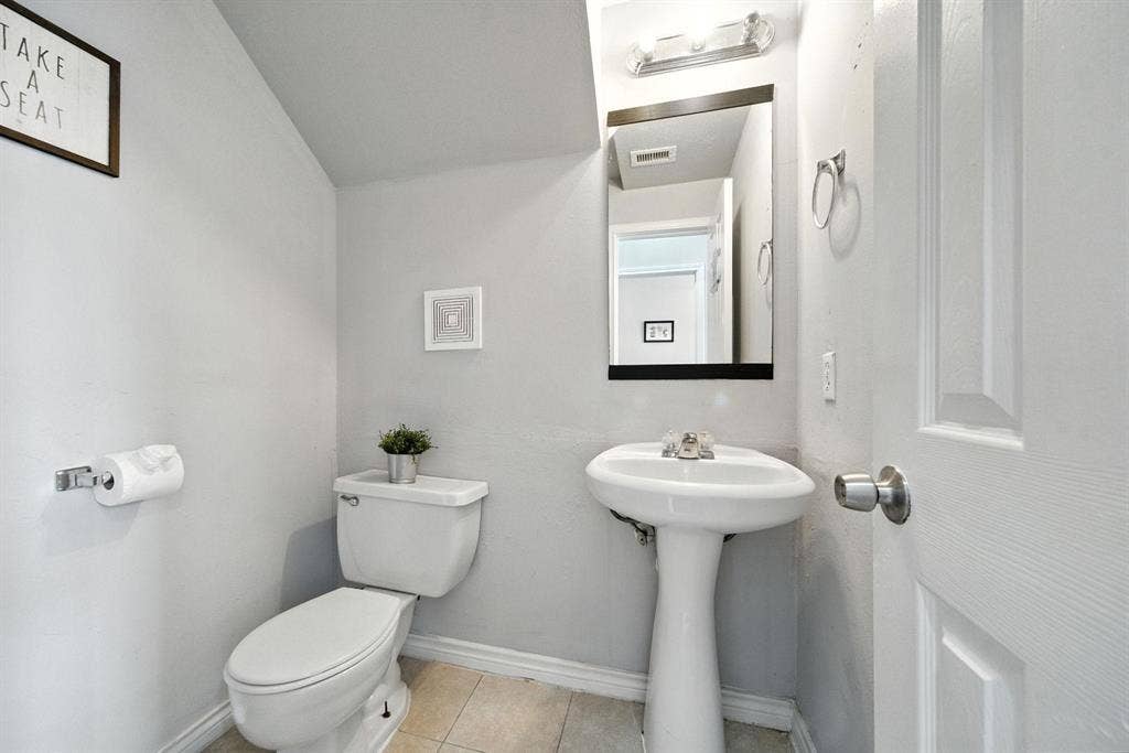 3 BR in Houston