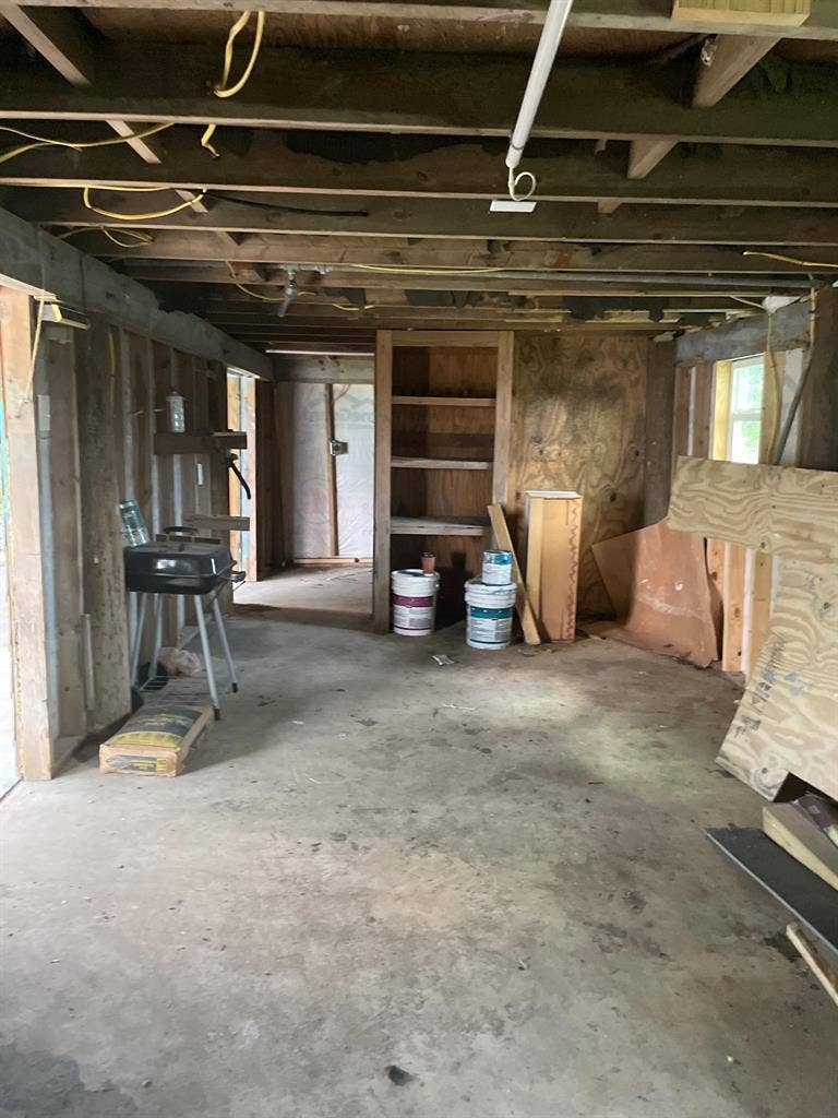 2 BR in Hitchcock