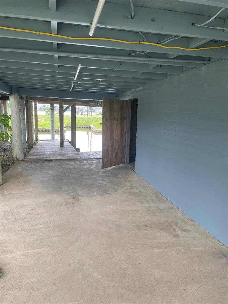 2 BR in Hitchcock