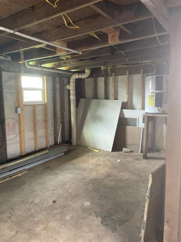 2 BR in Hitchcock