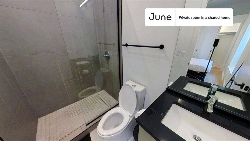 4 BR in Chicago