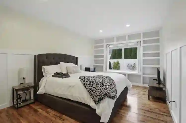 6 BR in Vancouver