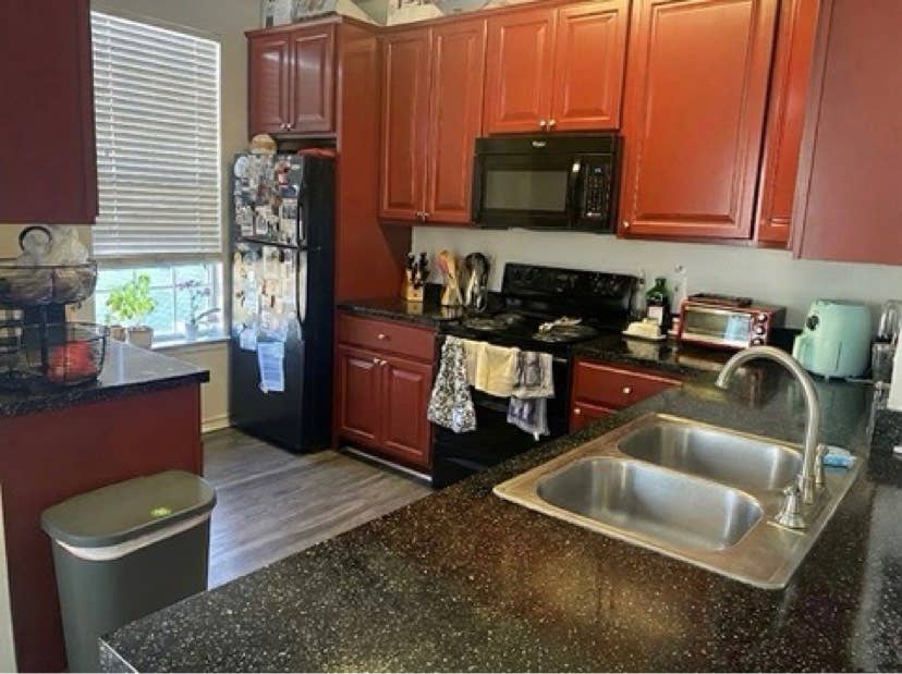 Master Bedroom and Private Bathroom