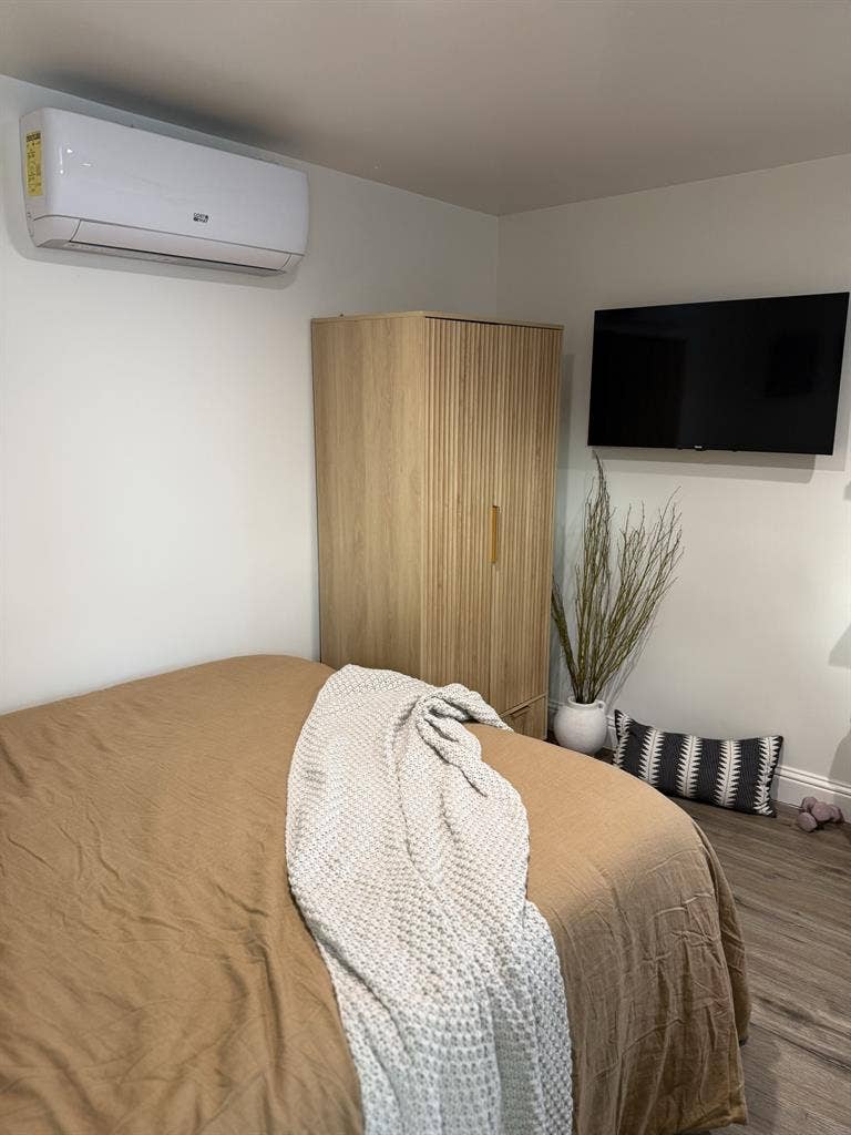 Studio(perfect for 1 person) all