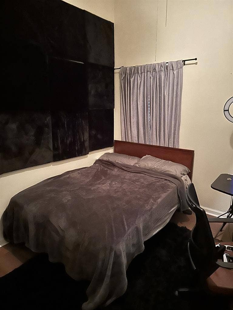 Room & Bath - Utilities Include