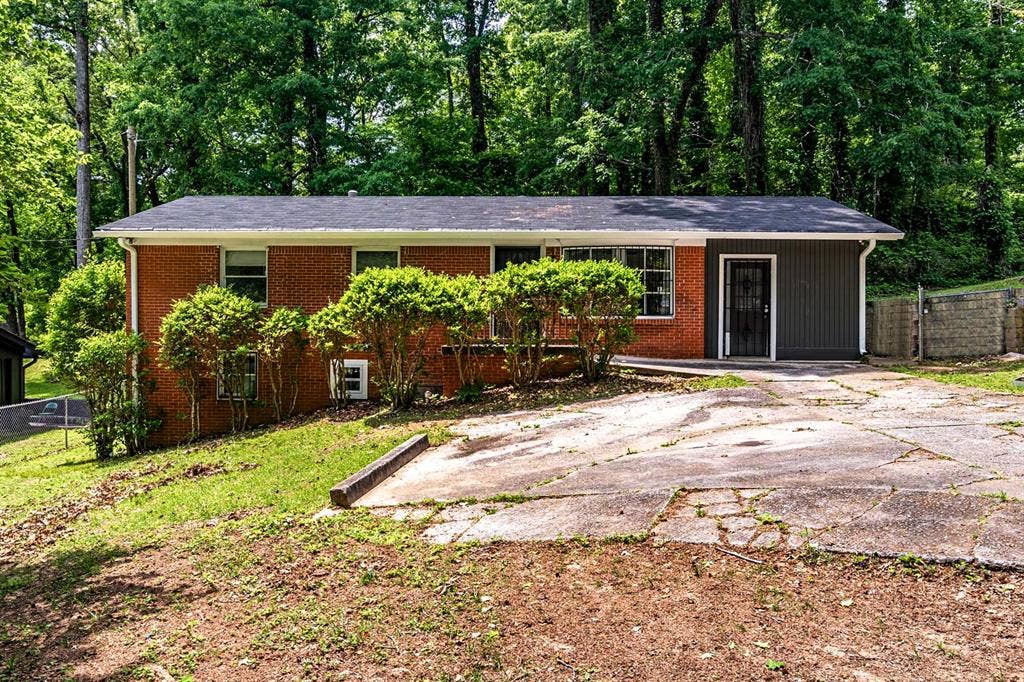 6 BR in Atlanta