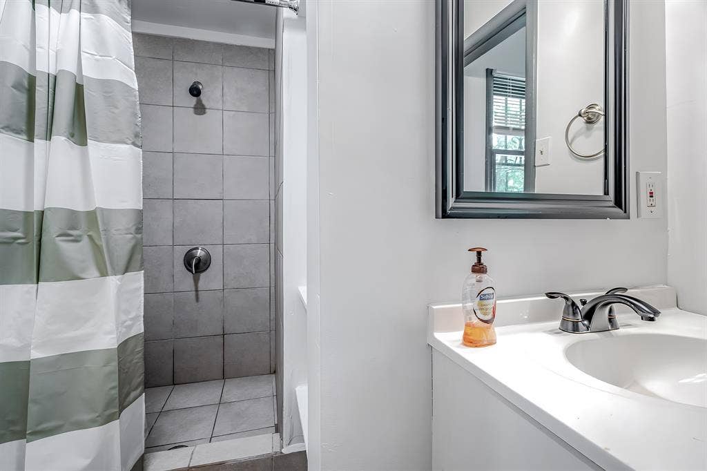 6 BR in Atlanta