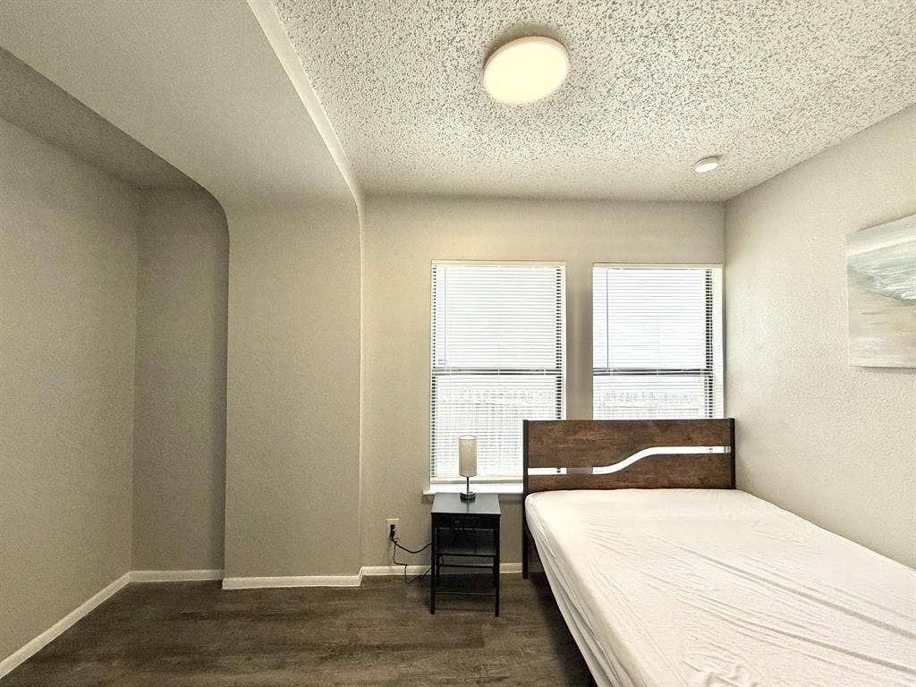 6 BR in San Antonio