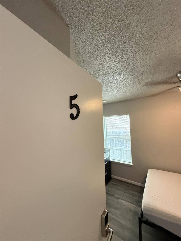 6 BR in San Antonio