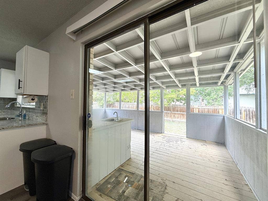 6 BR in San Antonio