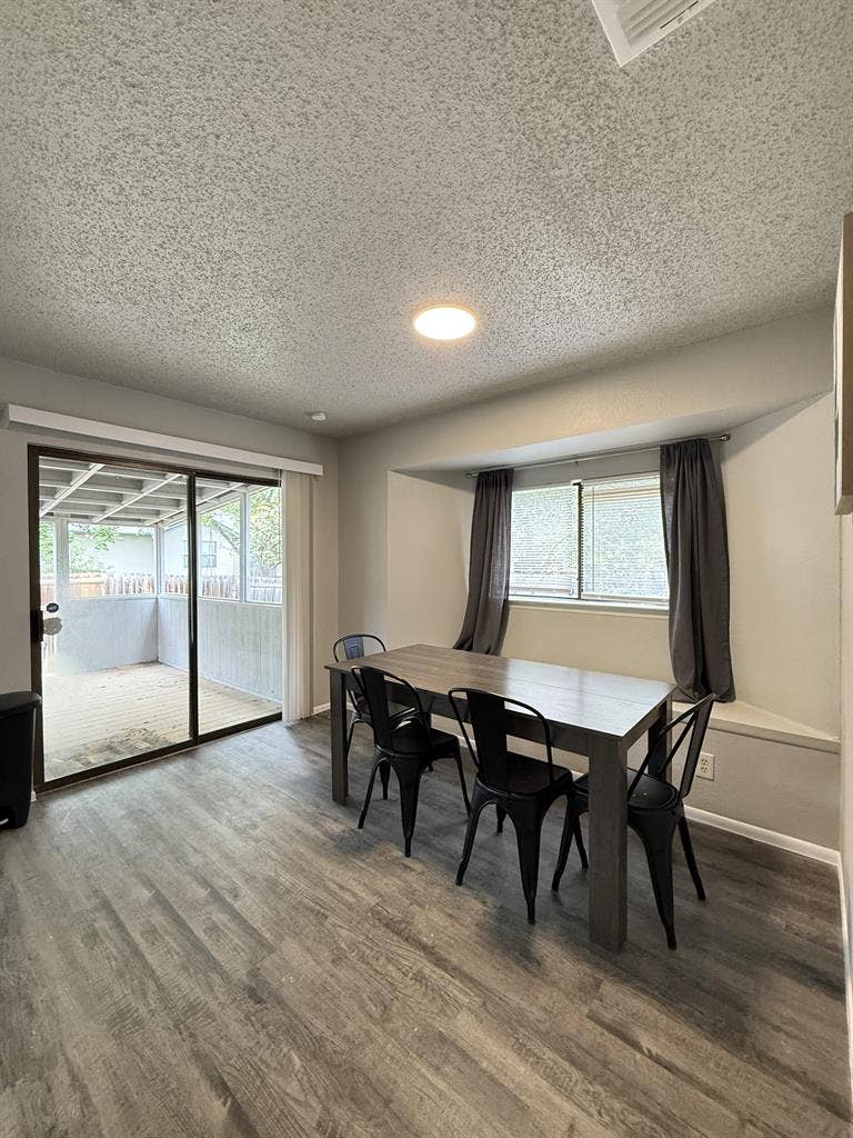 6 BR in San Antonio