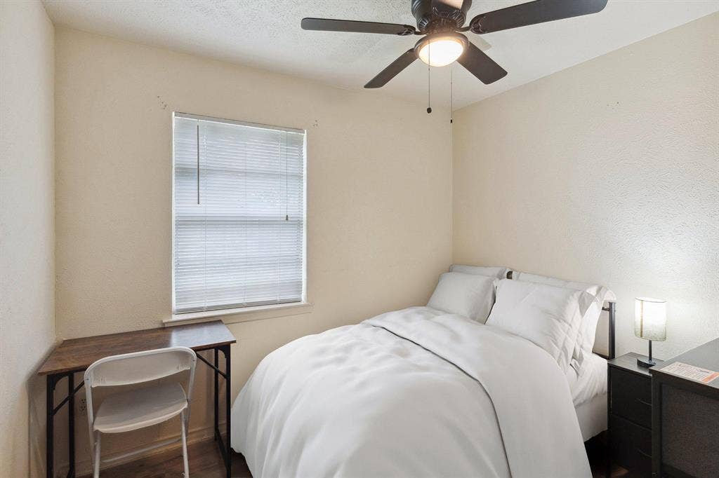 5 BR in DeSoto