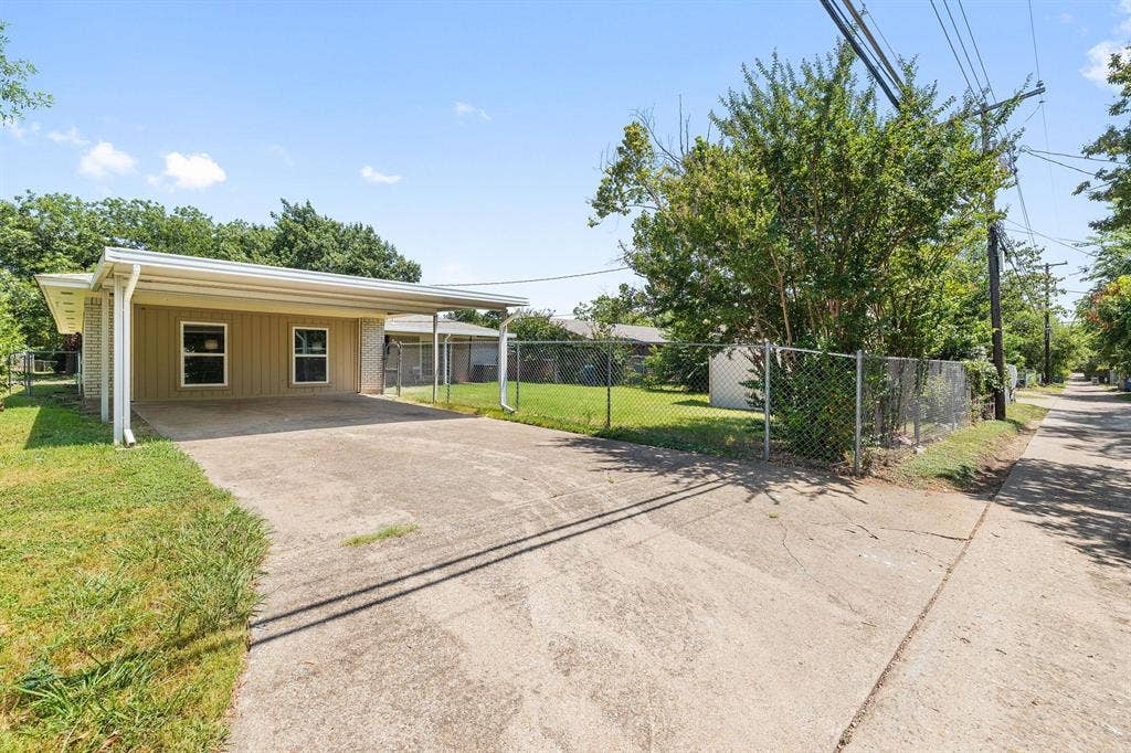 7 BR in Dallas
