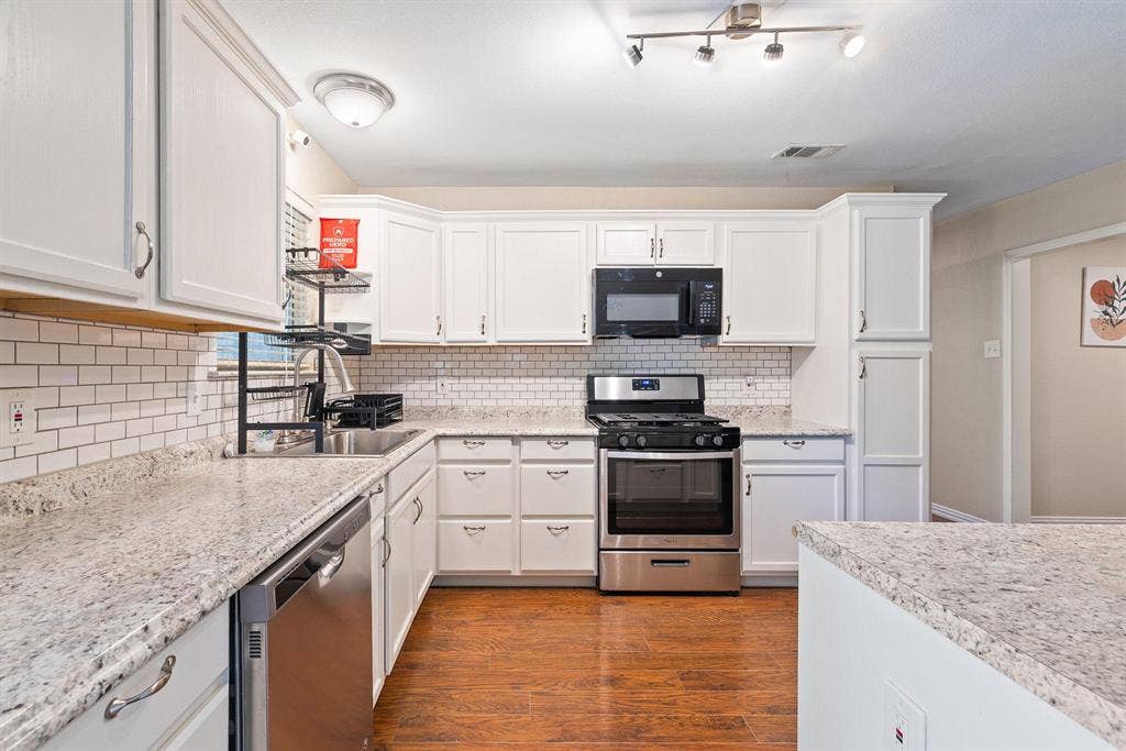 7 BR in Dallas