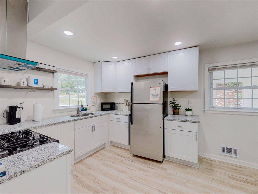 10 BR in Decatur