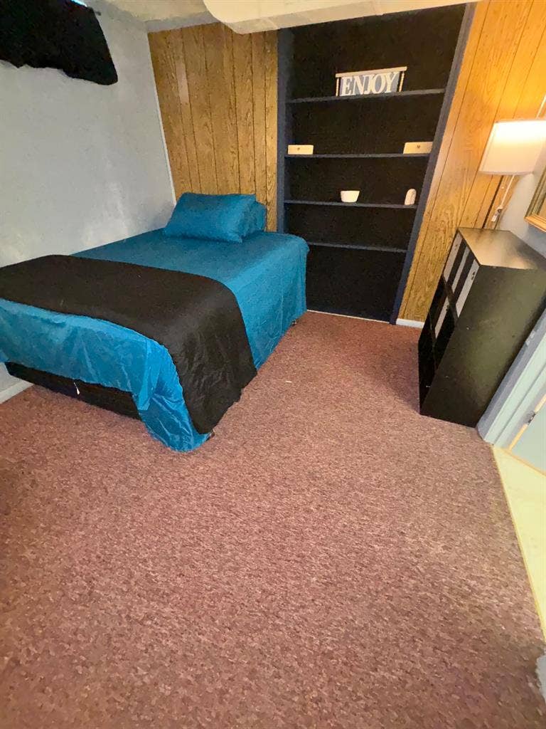 3 BR in Louisville