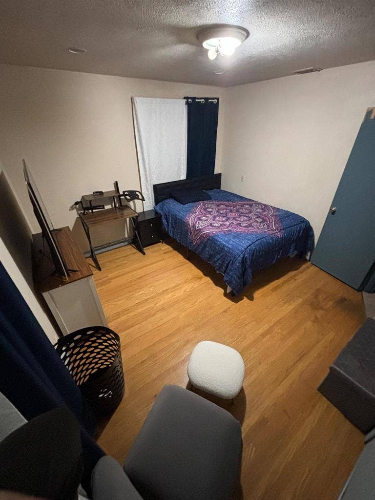3 BR in Louisville