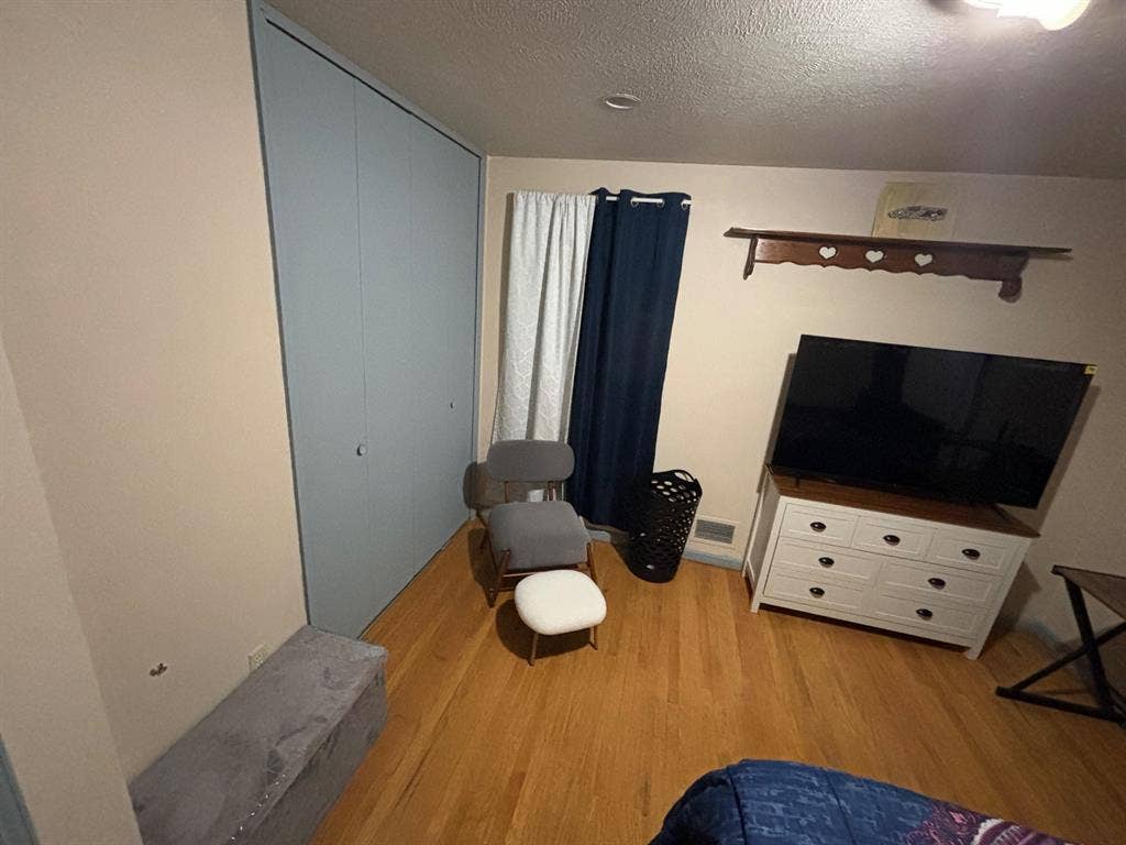 3 BR in Louisville