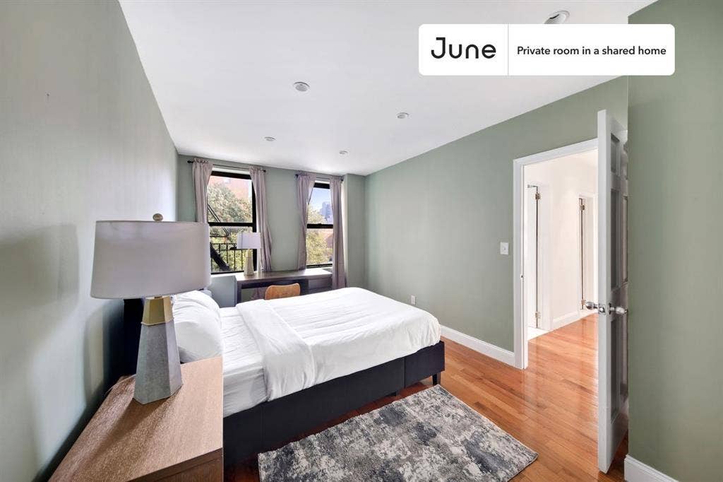 4 BR in New York City