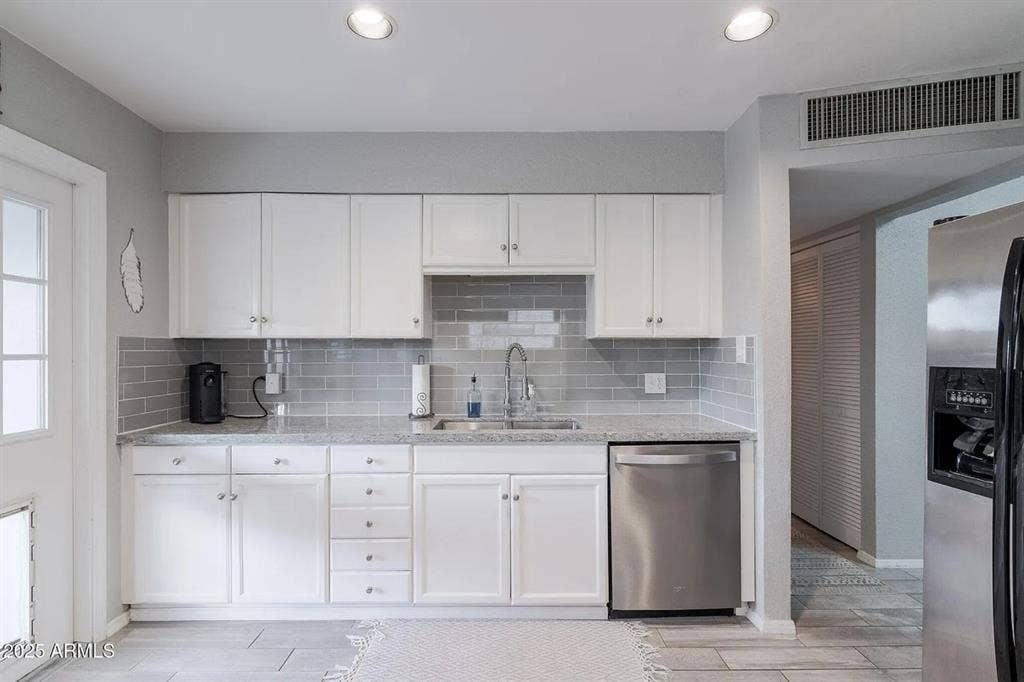Move in special- 1BD room for rent