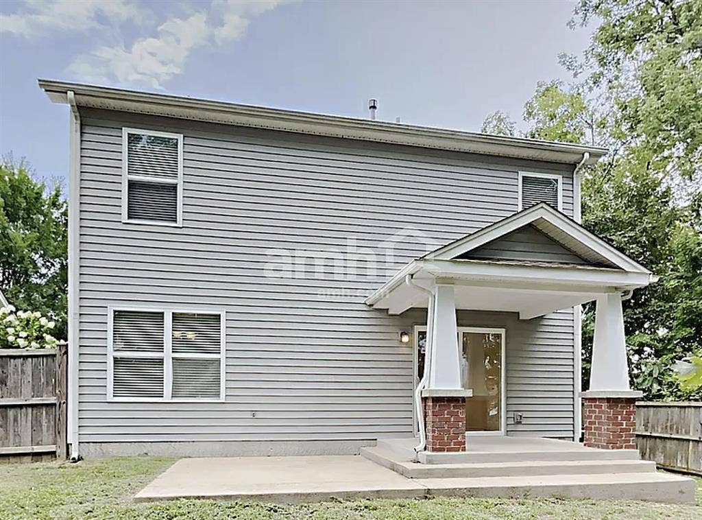 Room for Rent in Modern 2Story Home