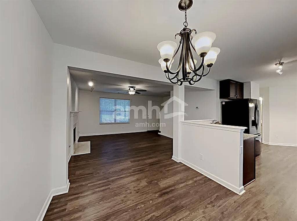 Room for Rent in Modern 2Story Home