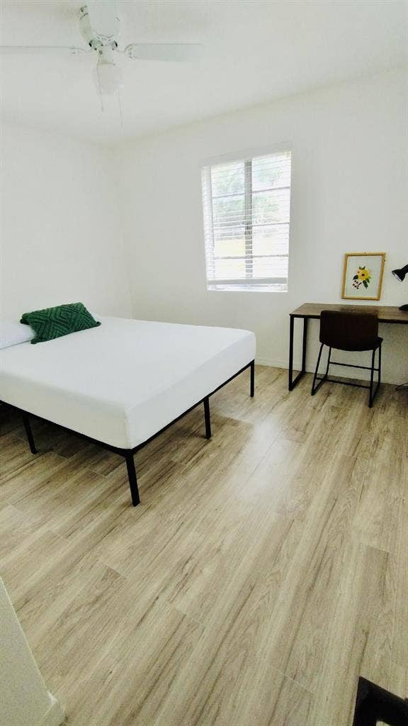 4 BR in St. Petersburg