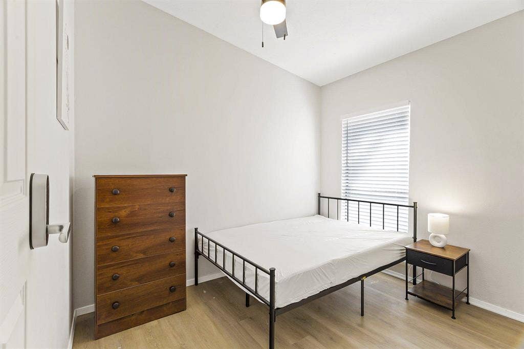 8 BR in Fort Worth