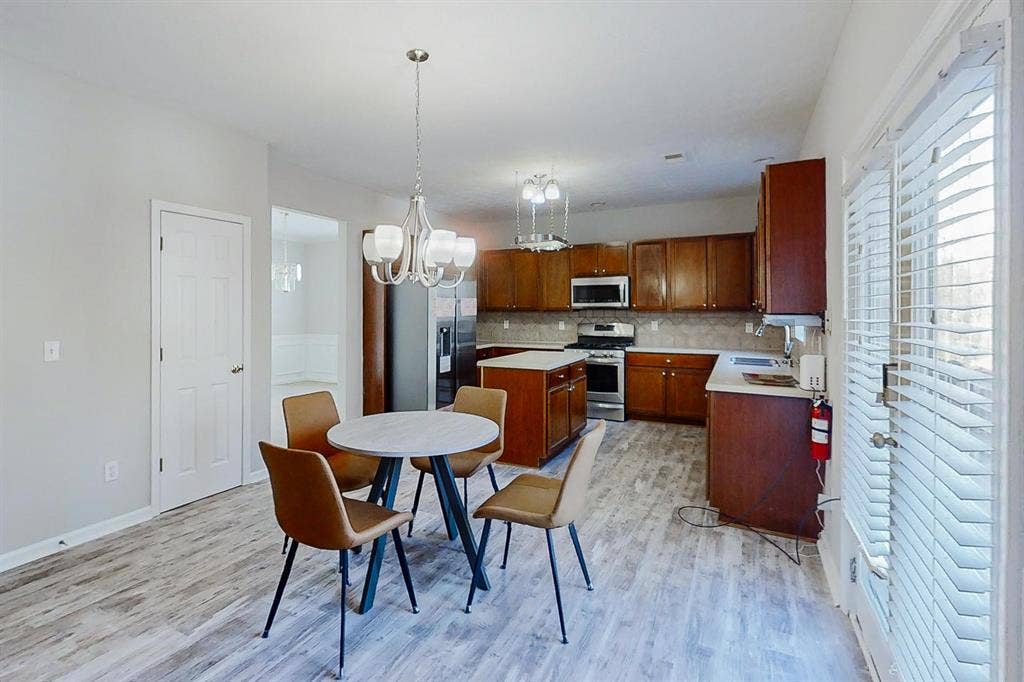7 BR in Atlanta