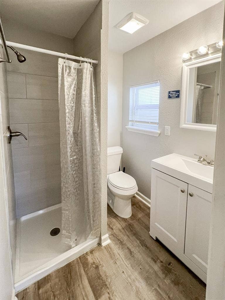 6 BR in Texas City