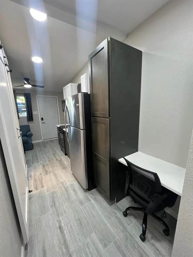 6 BR in Texas City
