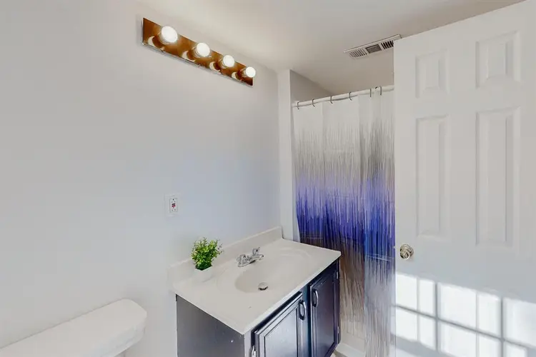 8 BR in Decatur