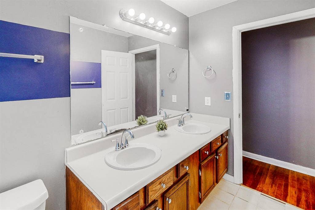 8 BR in Decatur