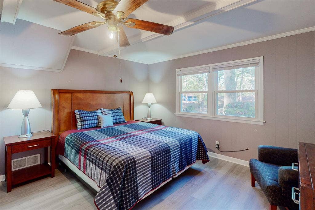 8 BR in Decatur