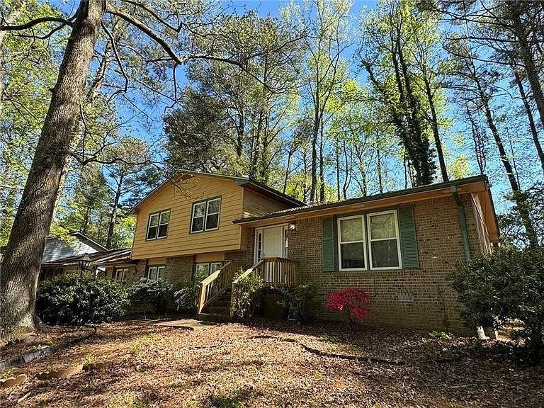 8 BR in Decatur