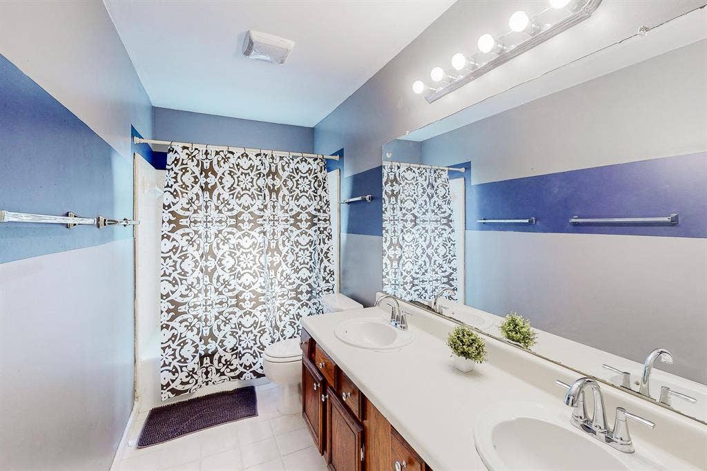 8 BR in Decatur