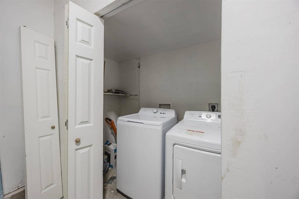 5 BR in Dallas