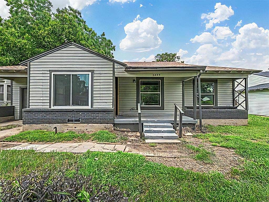 5 BR in Dallas