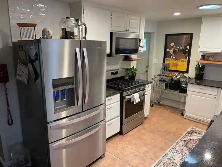 2 BR in Englewood