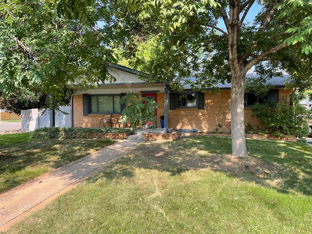 2 BR in Englewood